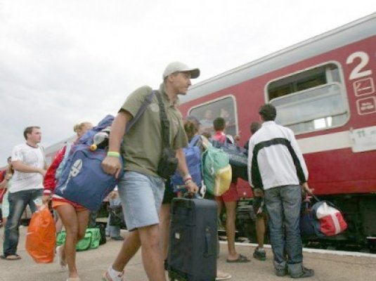 16.000 de turişti au ajuns pe litoral cu trenul